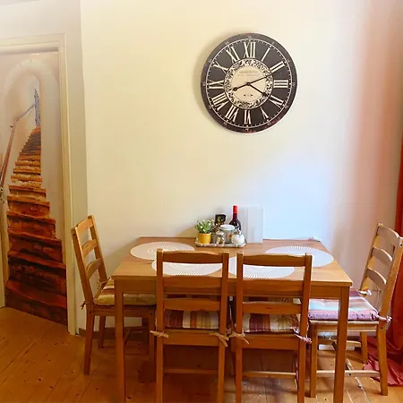 Apartment The Old Town Experience - Next To Liston *